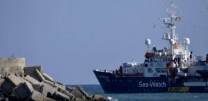 Refugiados rescatados en el Mediterráneo: ACNUR y OIM piden su desembarco urgente