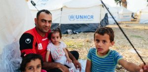 ACNUR refuerza su apoyo para proporcionar acogida inmediata a solicitantes de asilo en Moria