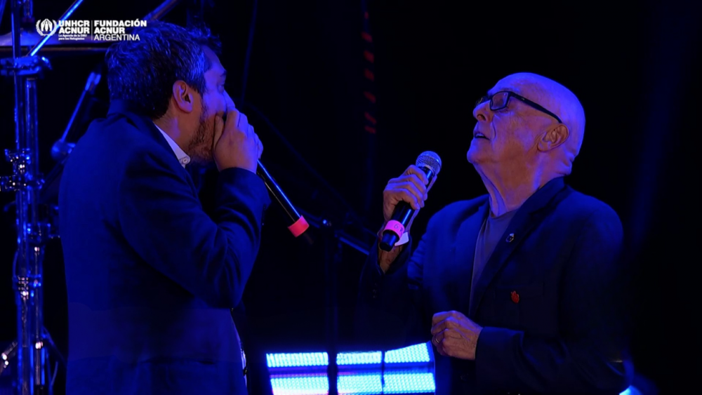 Juan Carlos Baglietto junto a Franco Luciani en el Concierto con los Refugiados 2024